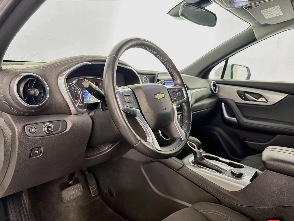 Used 2021 Chevrolet Blazer LT FWD image 16