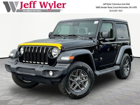 Used 2024 Jeep Wrangler Sport AWD/4WD image 1