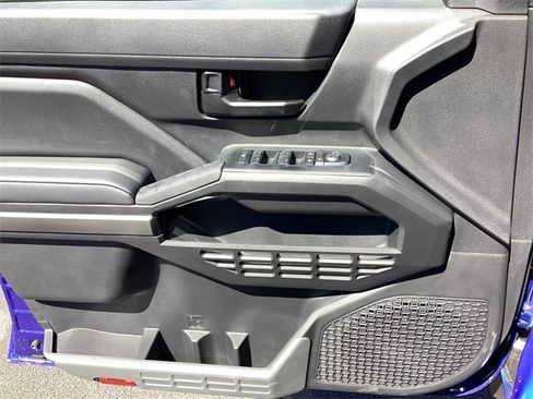 Certified 2025 Toyota Tacoma SR5 image 26