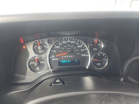 Used 2020 GMC Savana 2500 LS w/ Driver Convenience Package image 24