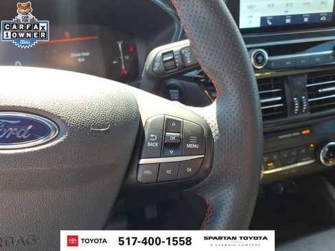 Used 2025 Ford Escape ST-Line FWD image 17
