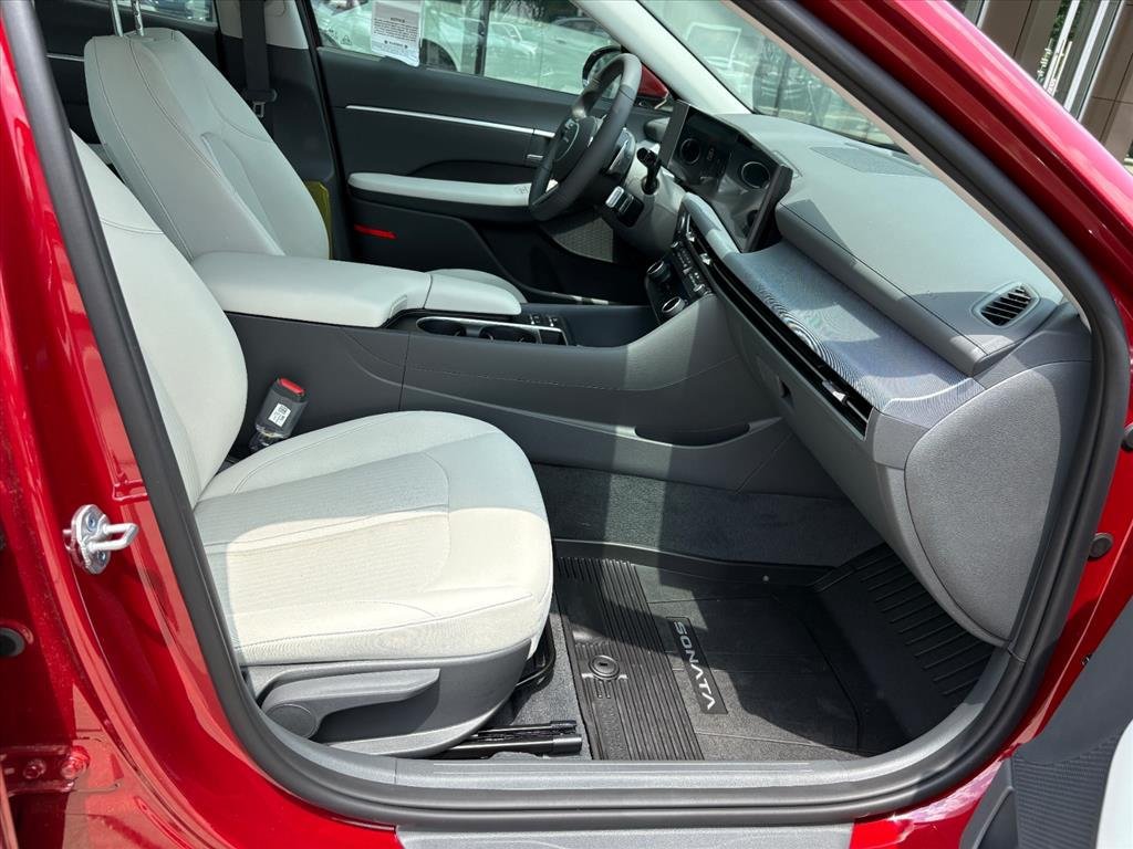 New 2026 Hyundai Sonata SEL AWD/4WD image 12
