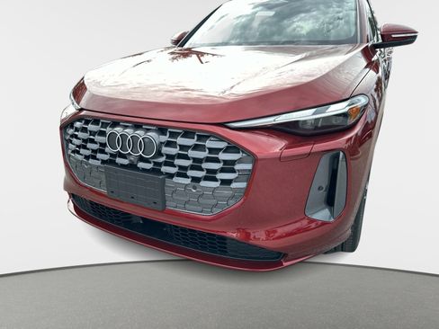 New 2025 Audi Q5 Premium image 8