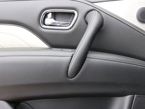 Certified 2019 INFINITI QX80 Limited w/ All-Season Package image 23