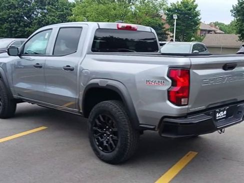 Used 2024 Chevrolet Colorado Trail Boss AWD/4WD image 9