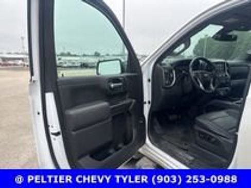 Used 2021 Chevrolet Silverado 1500 LTZ w/ LTZ Premium Package AWD/4WD image 12