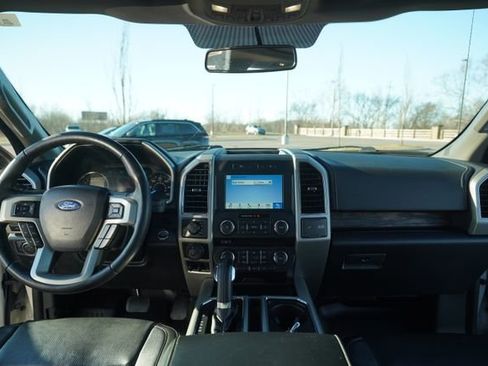 Used 2018 Ford F150 Lariat image 25