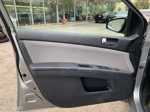 Used 2011 Nissan Sentra 2.0 S FWD image 22