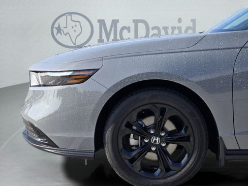 Used 2025 Honda Accord SE image 30