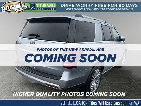 Used 2023 Ford Expedition Limited image 4