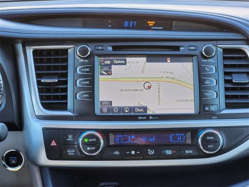 Used 2015 Toyota Highlander XLE image 22