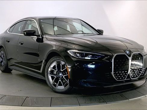 Certified 2023 BMW i4 eDrive35 w/ Premium Package RWD image 33