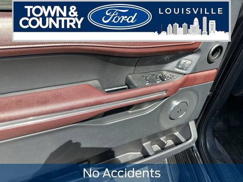 Used 2022 Ford Expedition Limited AWD/4WD image 7