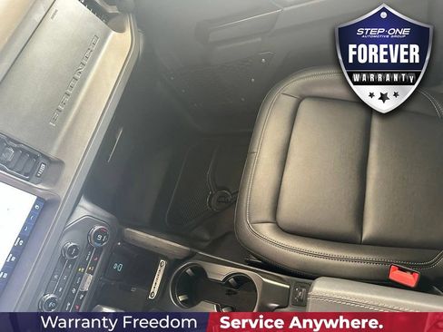 Used 2025 Ford Bronco Badlands AWD/4WD image 24