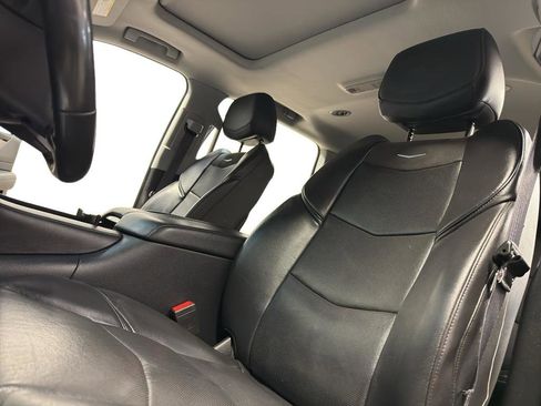 Used 2019 Cadillac Escalade Luxury image 14