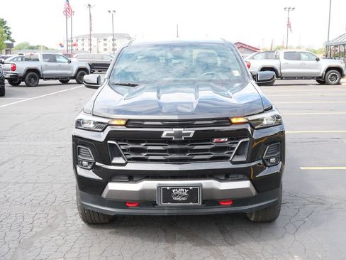 Used 2025 Chevrolet Colorado Z71 w/ Z71 Convenience Package 2 AWD/4WD image 4