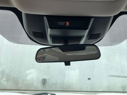 Used 2023 Nissan Rogue S image 17