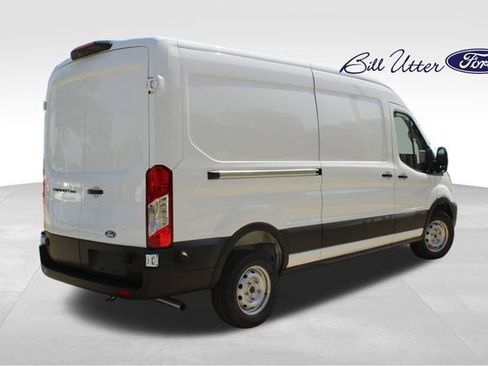 New 2026 Ford Transit 250 148 Medium Roof w/ Load Area Protection Package RWD image 3