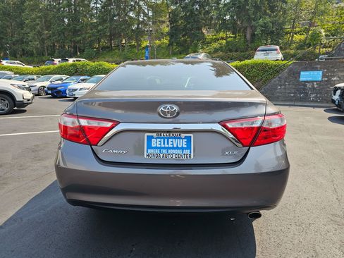 Used 2017 Toyota Camry XLE FWD image 6