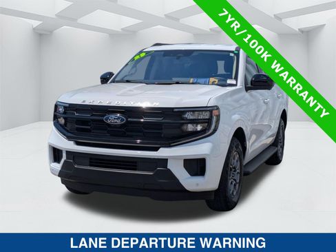 Certified 2025 Ford Expedition Active RWD image 8