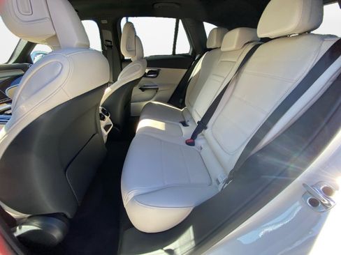 New 2026 Mercedes-Benz GLC 300 4MATIC image 13