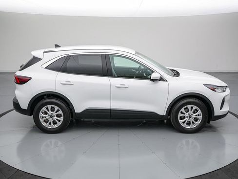 Certified 2023 Ford Escape Active w/ Tech Pack #2 AWD/4WD image 4