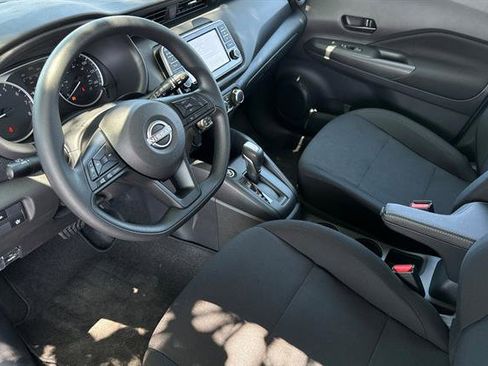 New 2025 Nissan Kicks Play S image 10