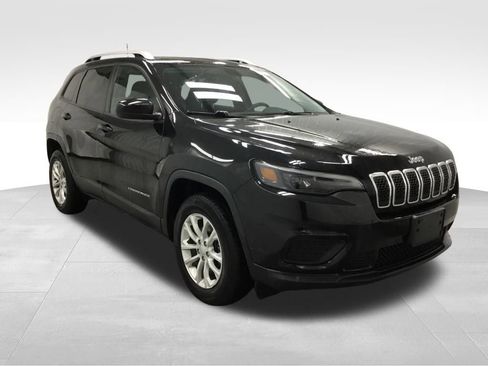 Used 2020 Jeep Cherokee Latitude image 3