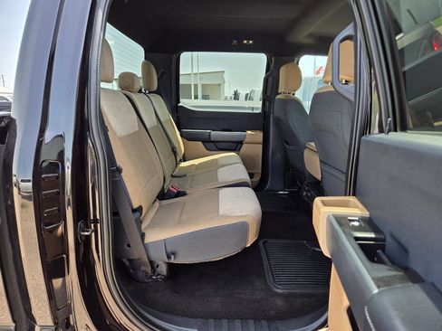 Used 2021 Ford F150 XLT AWD/4WD image 17