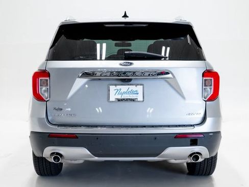 Used 2023 Ford Explorer Limited AWD/4WD image 32