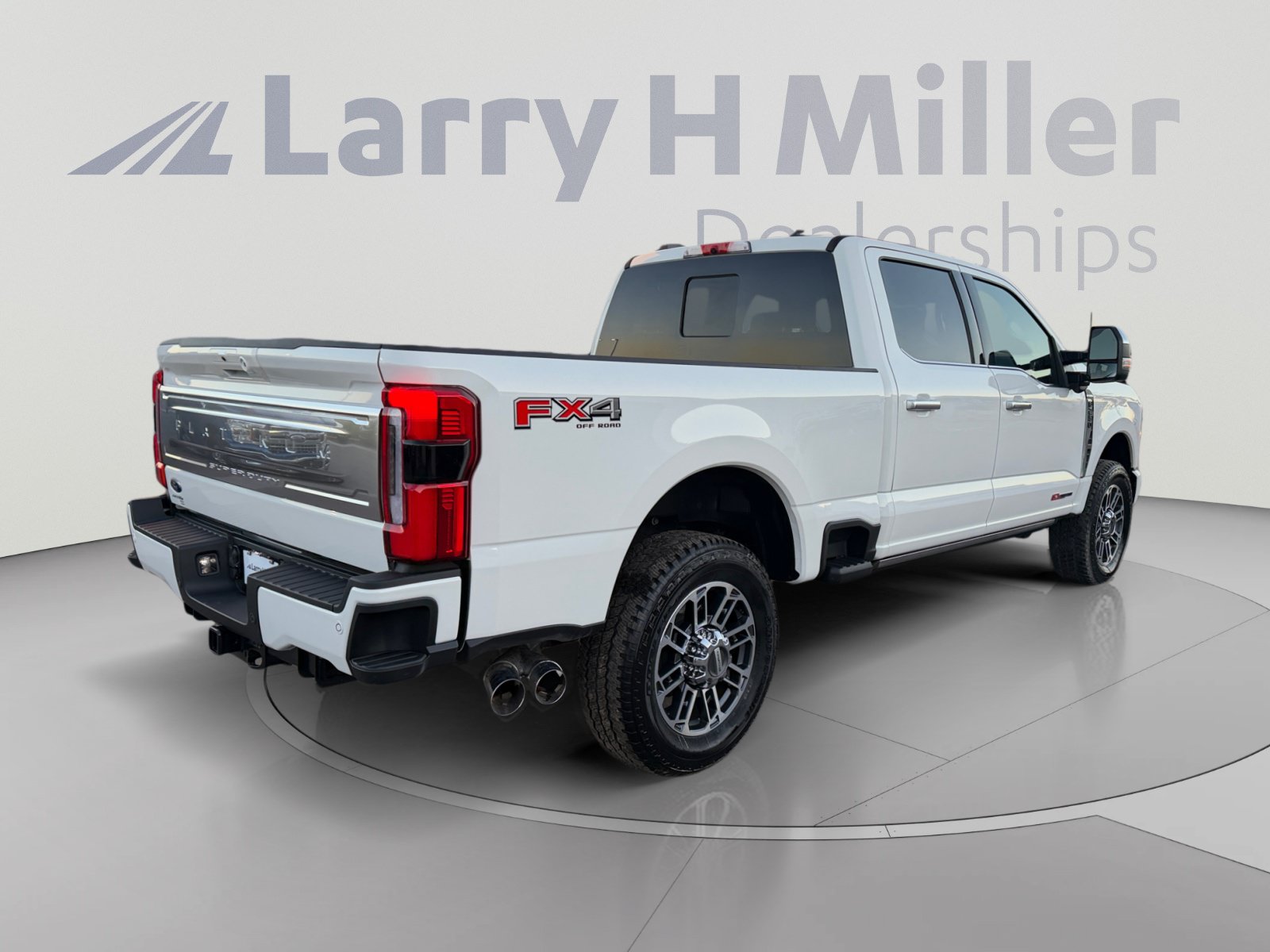Used 2026 Ford F250 Platinum w/ Platinum Plus Package AWD/4WD image 5