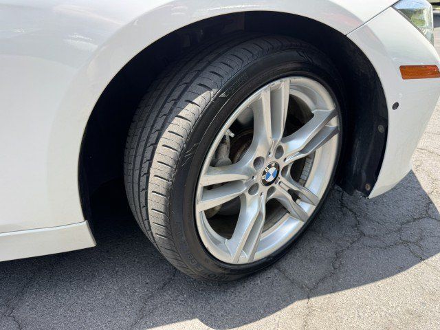 Used 2015 BMW 335i xDrive Sedan AWD/4WD image 43