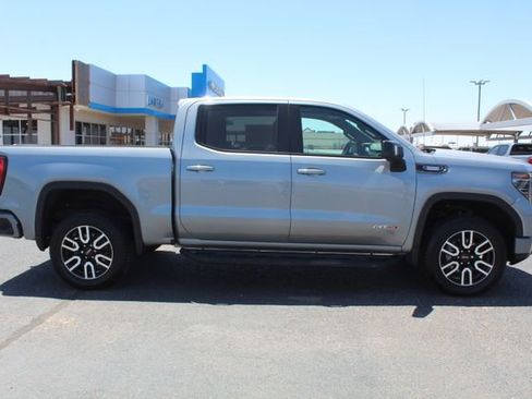 Used 2024 GMC Sierra 1500 AT4 w/ Technology Package AWD/4WD image 2