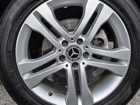 Used 2019 Mercedes-Benz GLA 250 4MATIC image 45