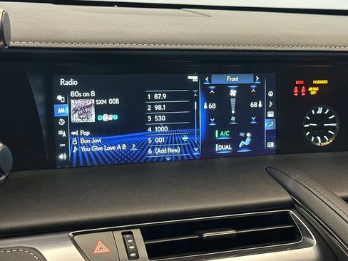 Used 2018 Lexus LC 500 Coupe w/ Touring Package RWD image 17