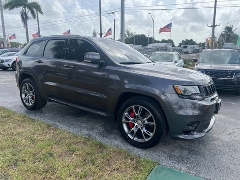 Used 2020 Jeep Grand Cherokee SRT image 4