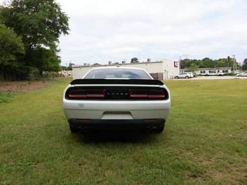 Used 2015 Dodge Challenger R/T w/ Quick Order Package 22B R/T image 3