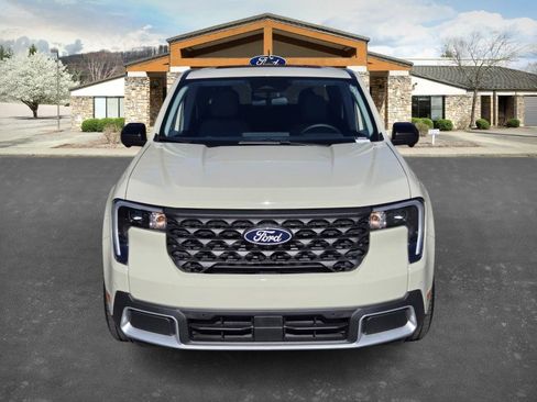 New 2025 Ford Maverick Lariat w/ 4K Tow Package image 2