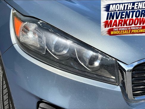 Used 2020 Kia Sorento LX FWD image 30