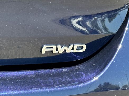Used 2022 Toyota Highlander L AWD/4WD image 32