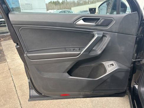 Used 2020 Volkswagen Tiguan SEL image 13