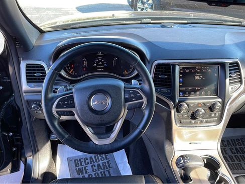 Used 2014 Jeep Grand Cherokee Limited w/ Luxury Group II AWD/4WD image 12