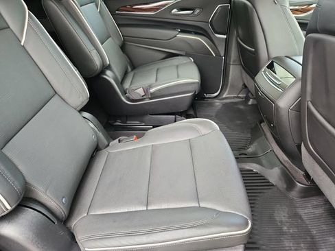 Certified 2024 Cadillac Escalade ESV Premium Luxury AWD/4WD image 23