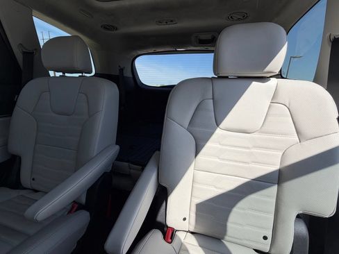 Used 2025 Kia Telluride SX Prestige AWD/4WD image 8