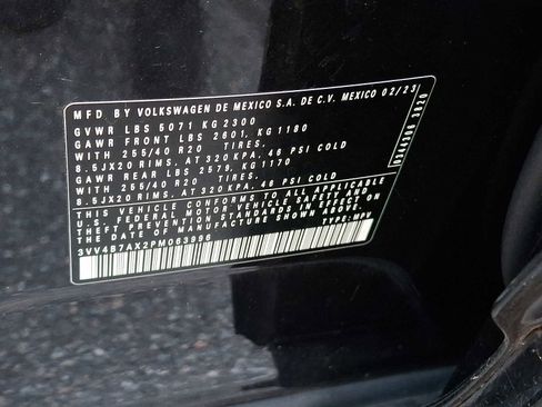 Certified 2023 Volkswagen Tiguan SEL R-Line image 26