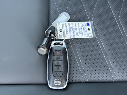 New 2025 Nissan Pathfinder Platinum w/ Lighting Package (N93) image 36