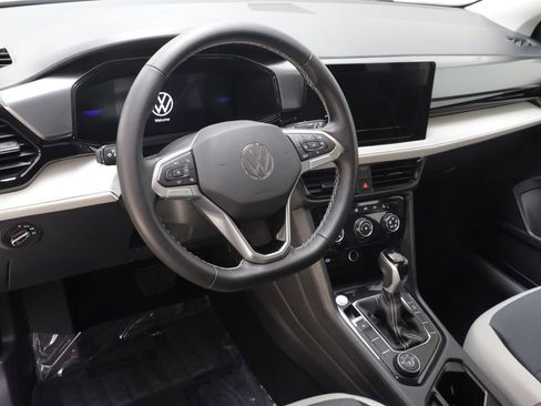 Used 2025 Volkswagen Taos S AWD/4WD image 7