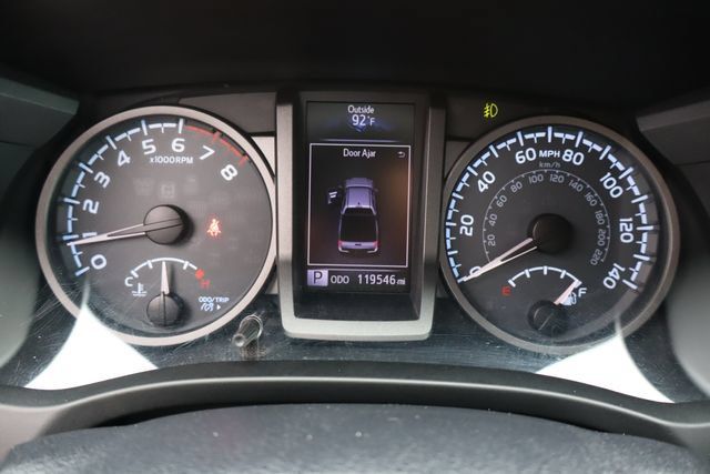 Used 2017 Toyota Tacoma TRD Sport w/ Tow Package RWD image 37