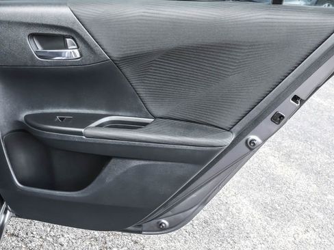 Used 2016 Honda Accord LX image 28