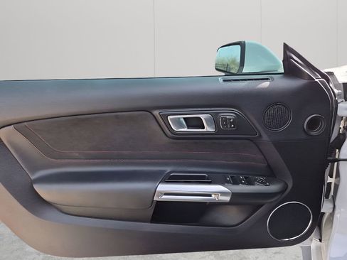 Used 2020 Ford Mustang GT Premium w/ Equipment Group 401A image 18